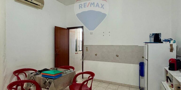 2025082273542-975335-6