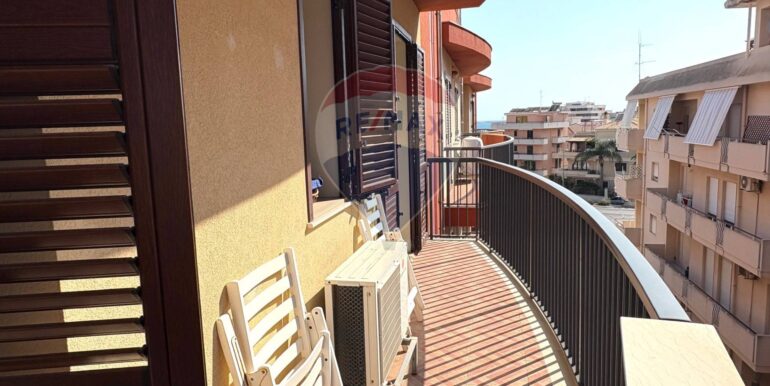 20250825115643-975263-11