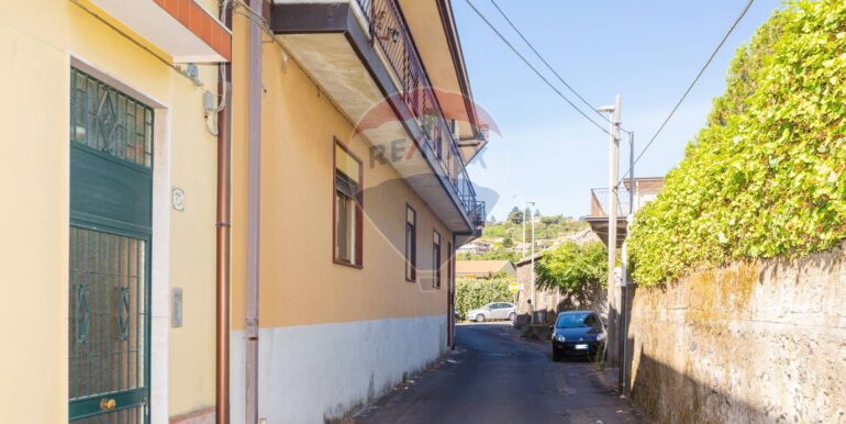 20250825172332-974506-12