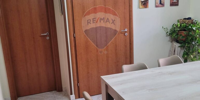 20250825183004-975680-11