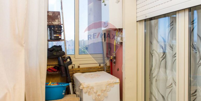 20250825184258-975684-21