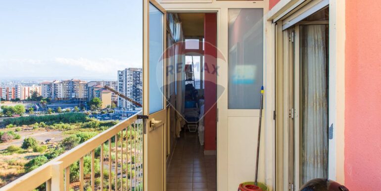 20250825184304-975684-23