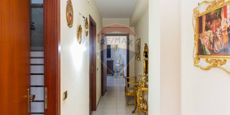 20250825184325-975684-29