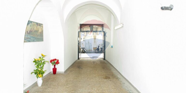 20250826103354-975715-0