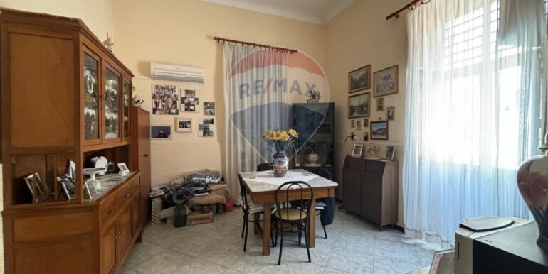 20250826165816-975850-4