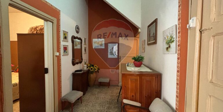 20250826165818-975850-10