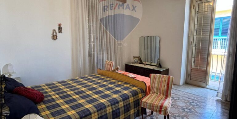 20250826165819-975850-18