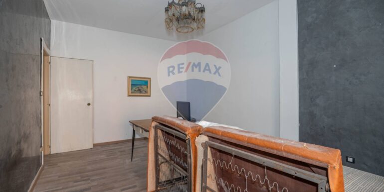 20250827164509-975978-33