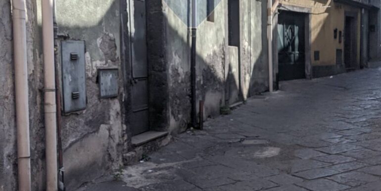 2025082784644-975719-3