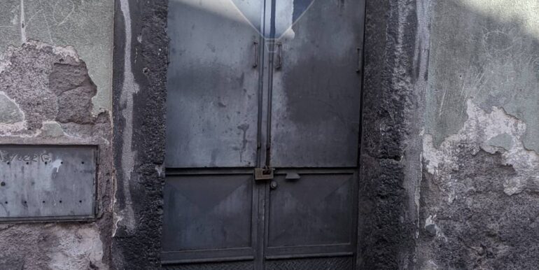 2025082784652-975719-6