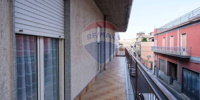 20250828103439-975344-18