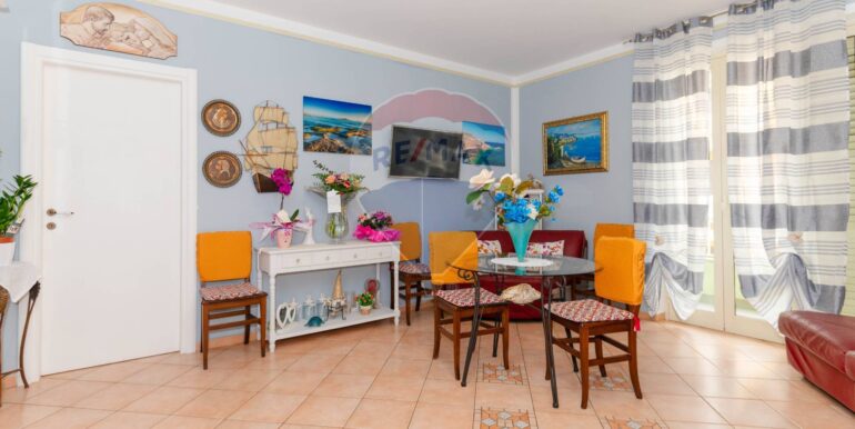 20250828113859-976135-0