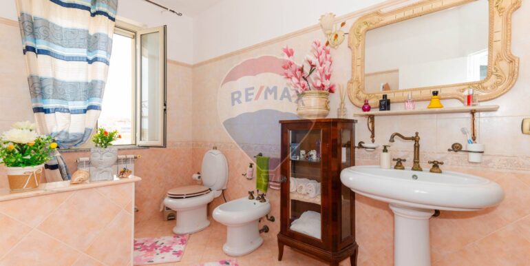 20250828113902-976135-13