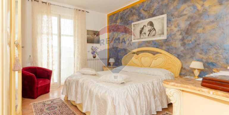 20250828113903-976135-16