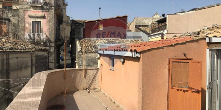 20250828170954-976254-6