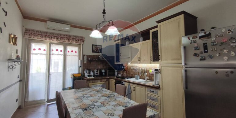 20250828174157-976115-7