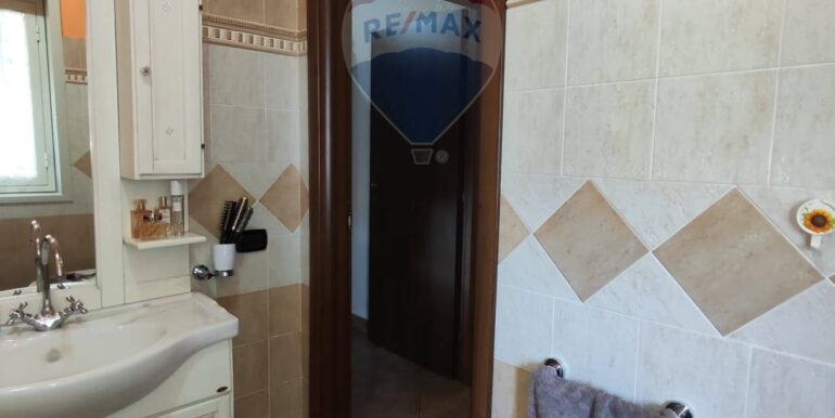 20250828174416-976115-13