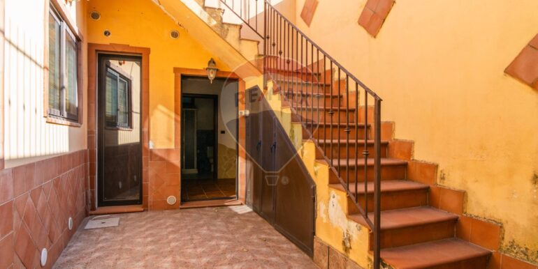 20250828190134-975709-3