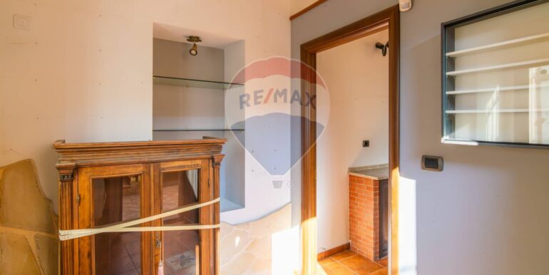 20250828190146-975709-7