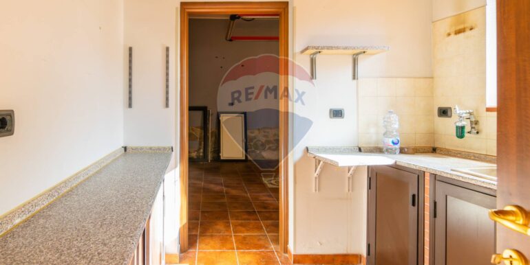 20250828190149-975709-8