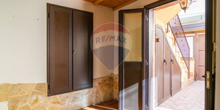 20250828190206-975709-14