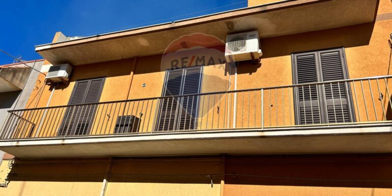 20250829183703-976633-0