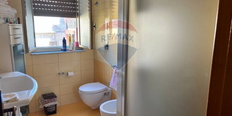 20250829183704-976633-5