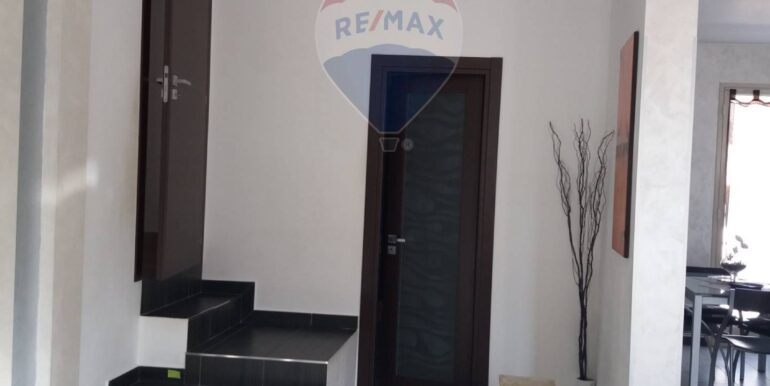 20250829183706-976633-15