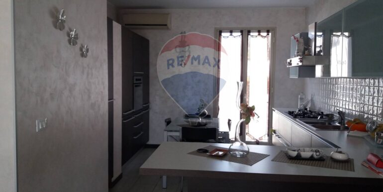 20250829183706-976633-16