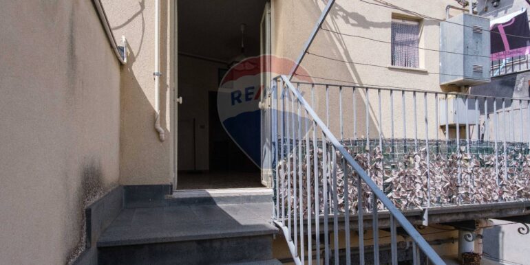 20250829184804-976619-5