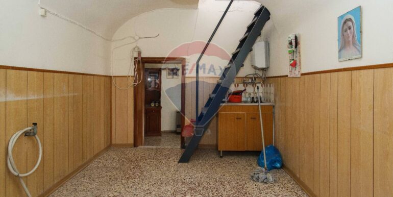 20250829184843-976619-15