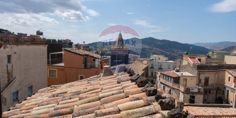 20250829184858-976619-19