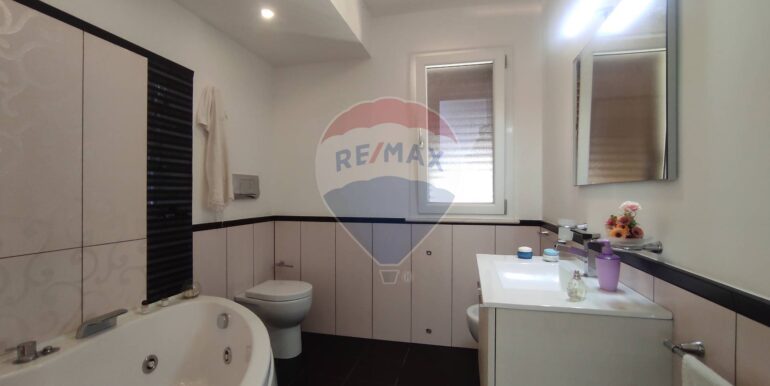 20250901111628-976883-9