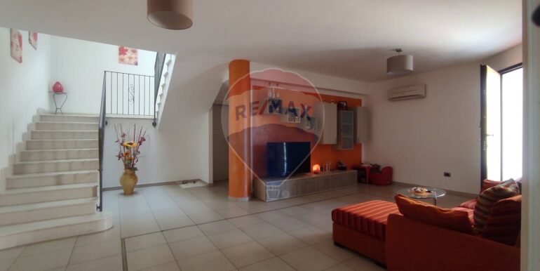 20250901111629-976883-17