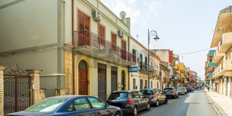 20250901122708-975427-3