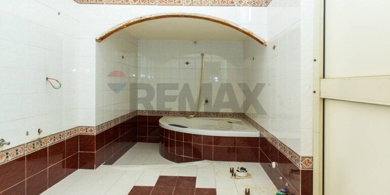 20250901122909-975427-36