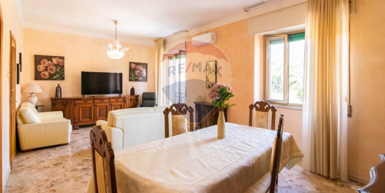 20250901125828-976909-2