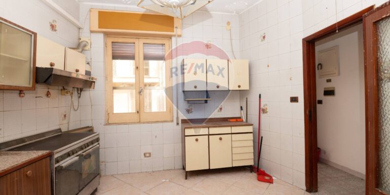 20250901184223-976444-2