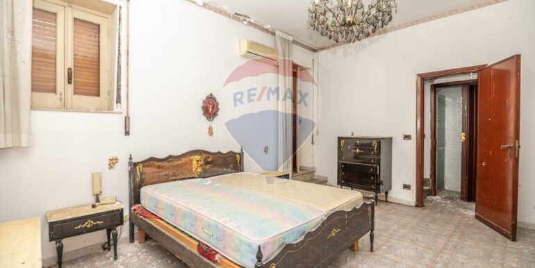 20250901184239-976444-7