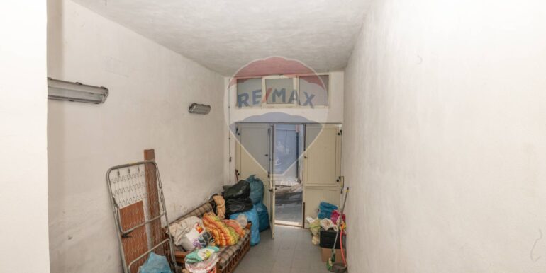 20250901184613-976444-11