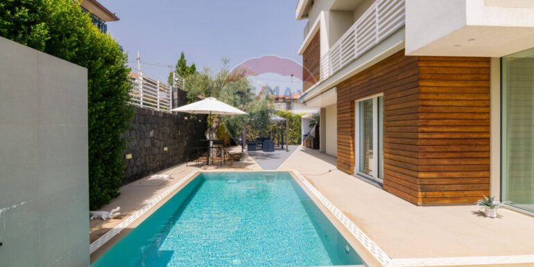 20250902103840-977133-11