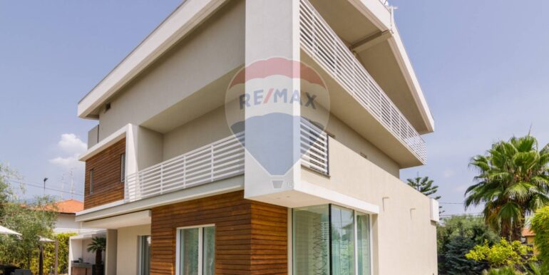 20250902103846-977133-13