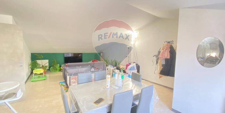 20250902193430-977037-11