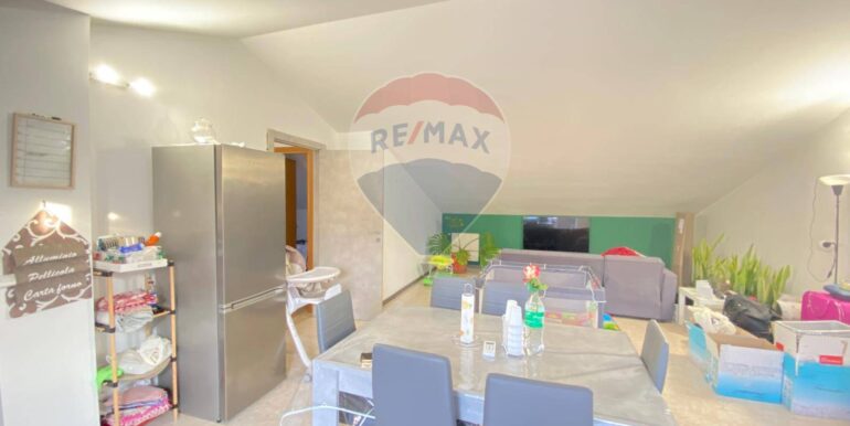 20250902193449-977037-19