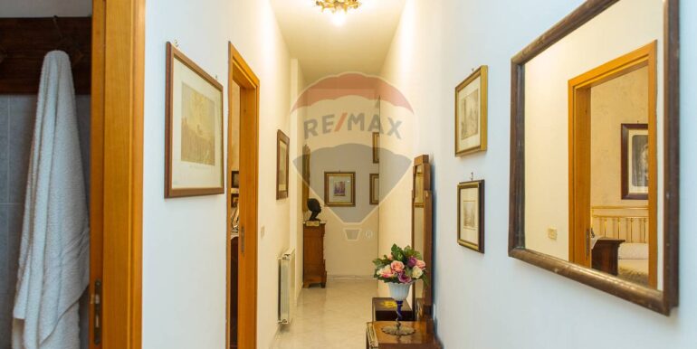 20250903163421-977622-21