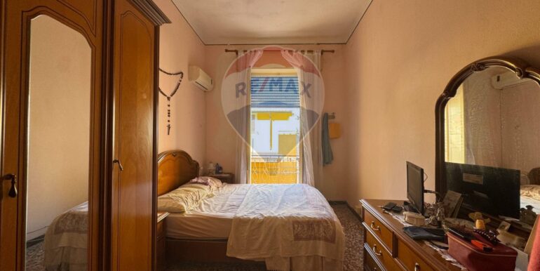 20250903184155-977678-10