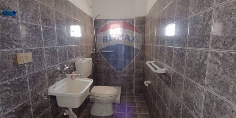 20250903184619-977681-7