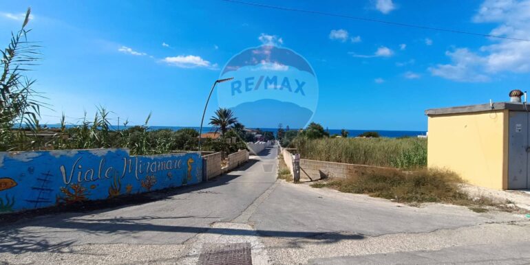 20250904174245-978037-2