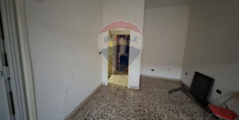 20250905121046-973920-16