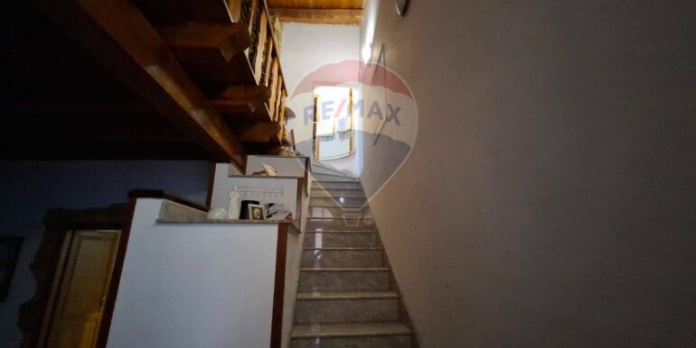 20250905121049-973920-18